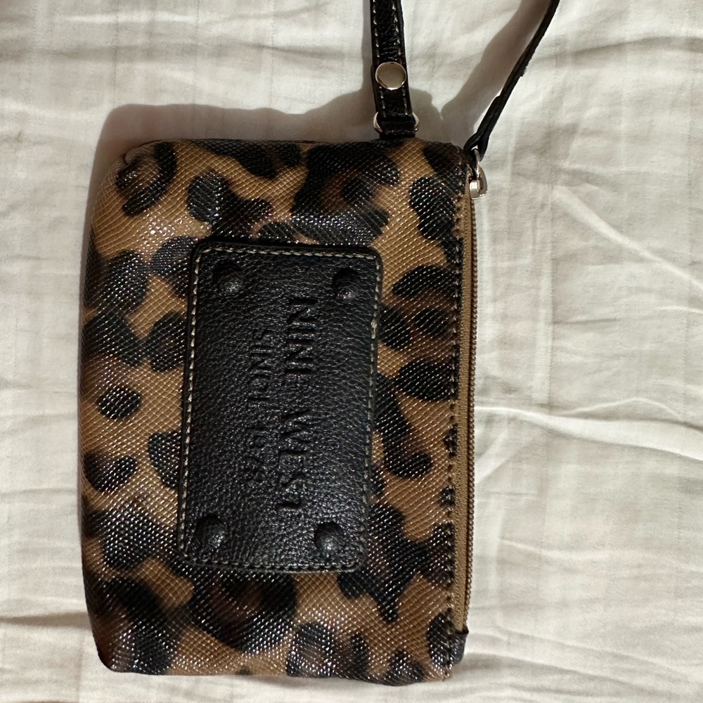 Small purse/brown black